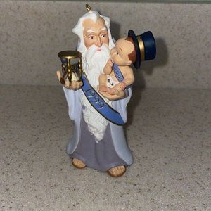 Hallmark Vintage Keepsake Ornament Welcome to 2000